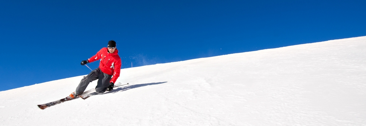 Healthy-Man-Skiing-in-North-Vancouver-and-Staying-Active.jpg